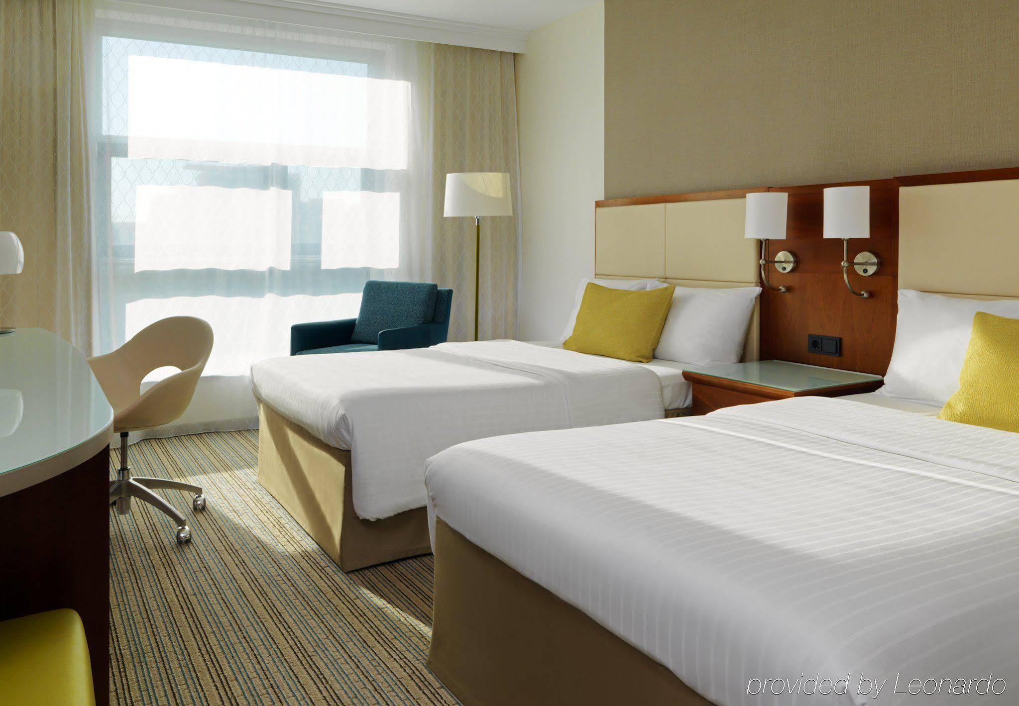 Courtyard By Marriott Berlin City Center Exterior photo