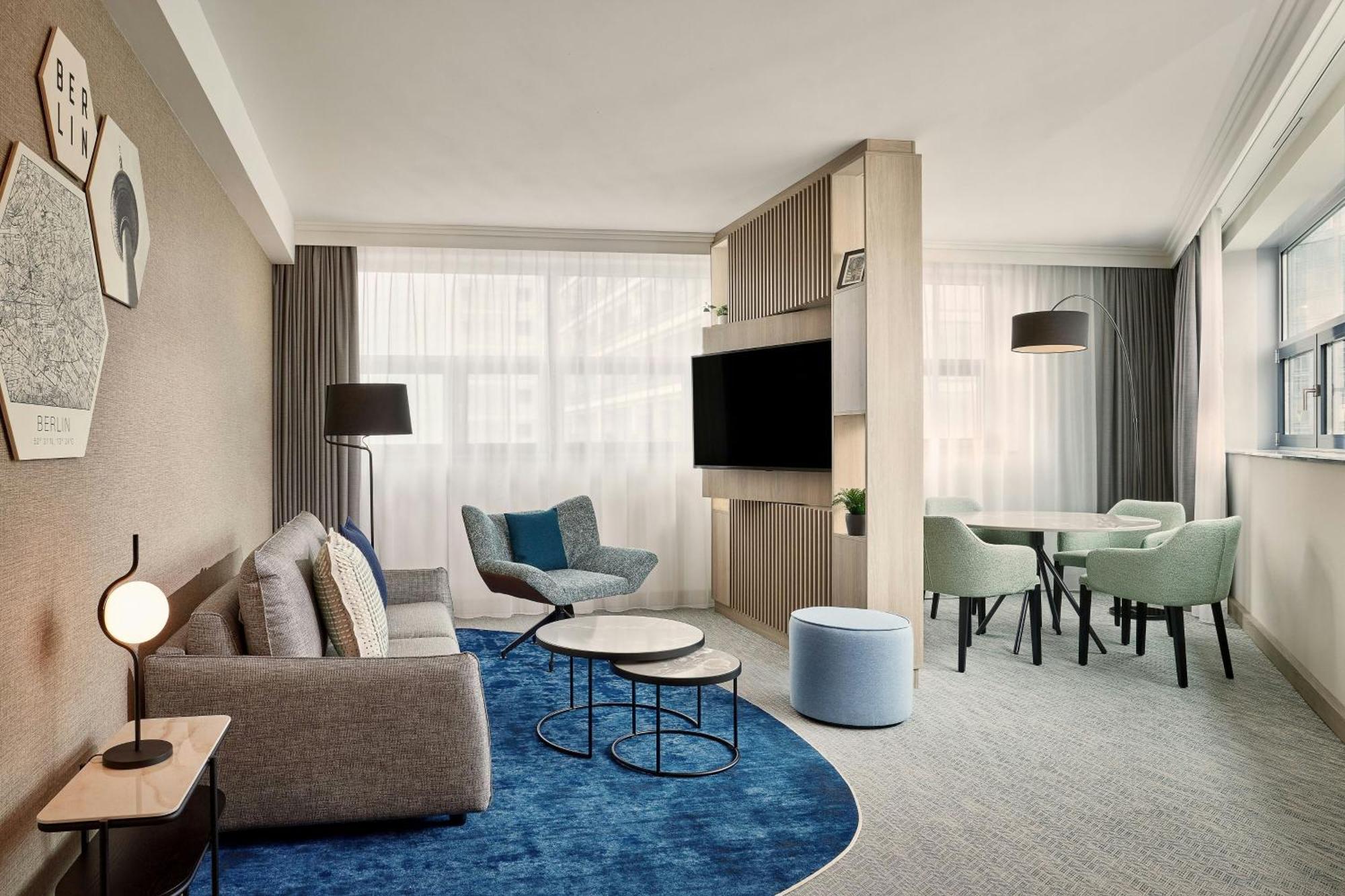 Courtyard By Marriott Berlin City Center Exterior photo